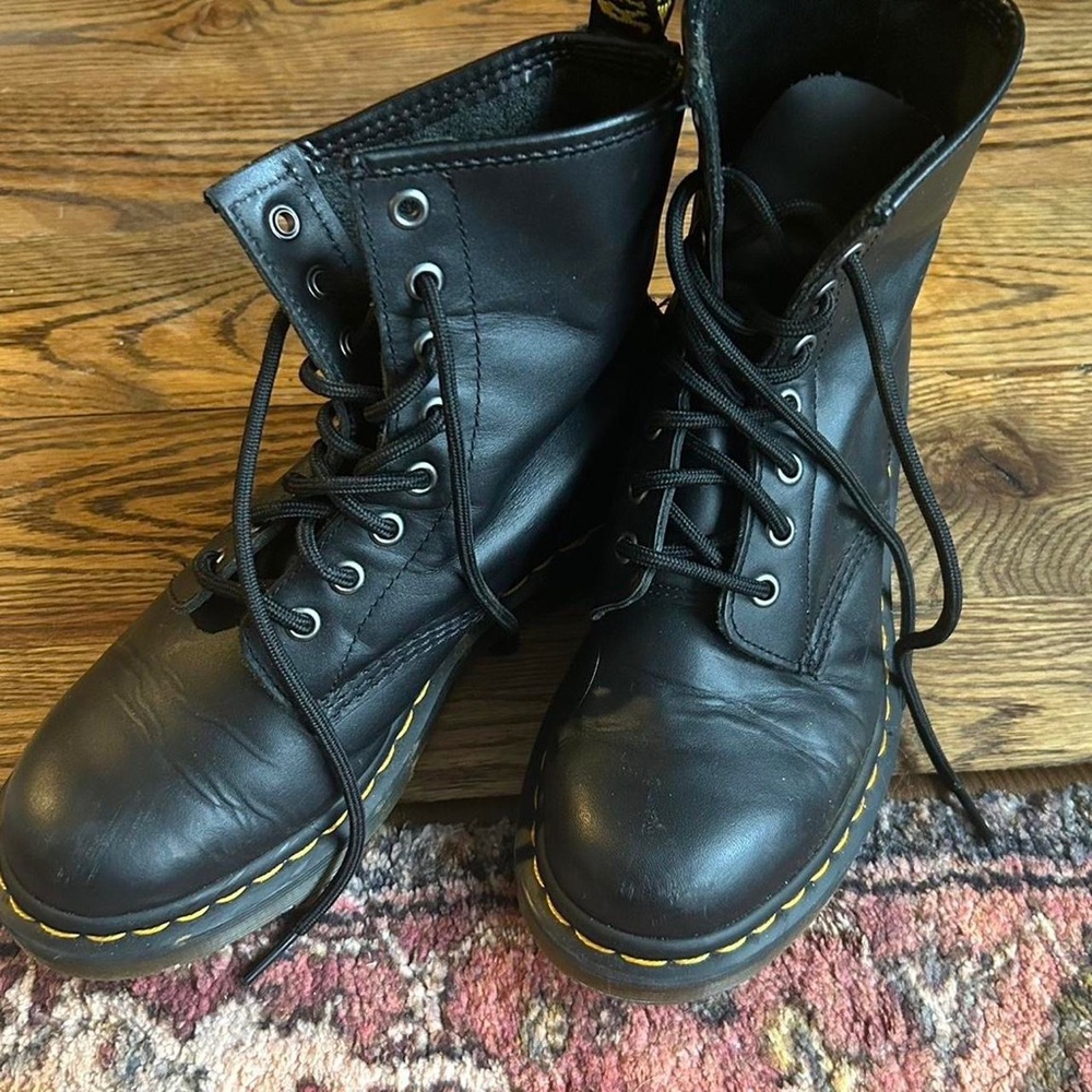Dr Martens 1460 Boots Size Women’s 7